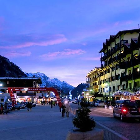 Savoia Palace Hotel Madonna di Campiglio Exterior foto
